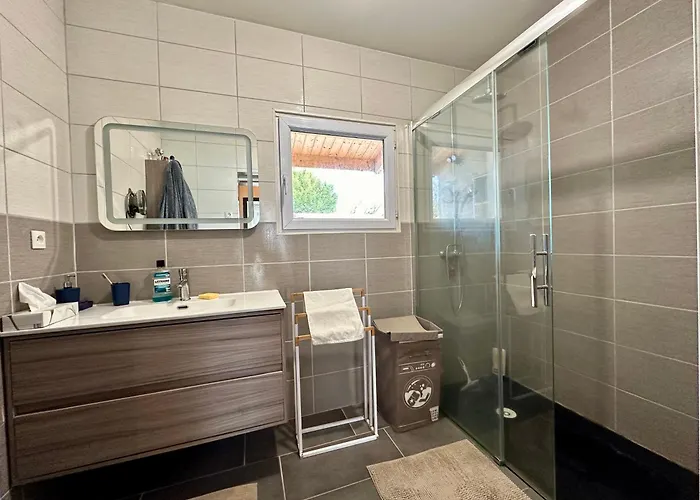 Couette-café La Moustache Bleue