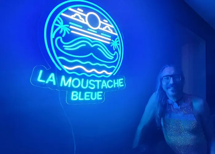 La Moustache Bleue Bouin (Vendee)
